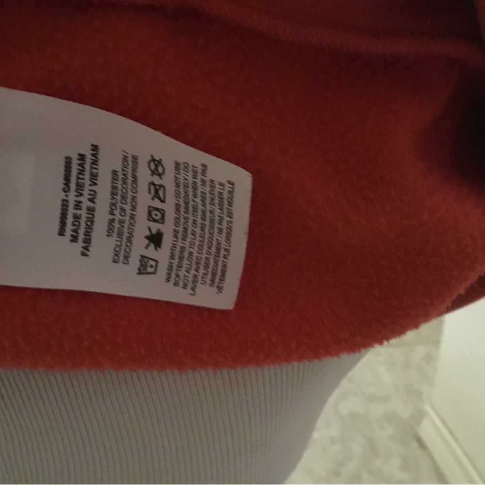HOST PICK- NIKE THERMA-FIT HOODIE/ SIZE S - Picture 9 of 9